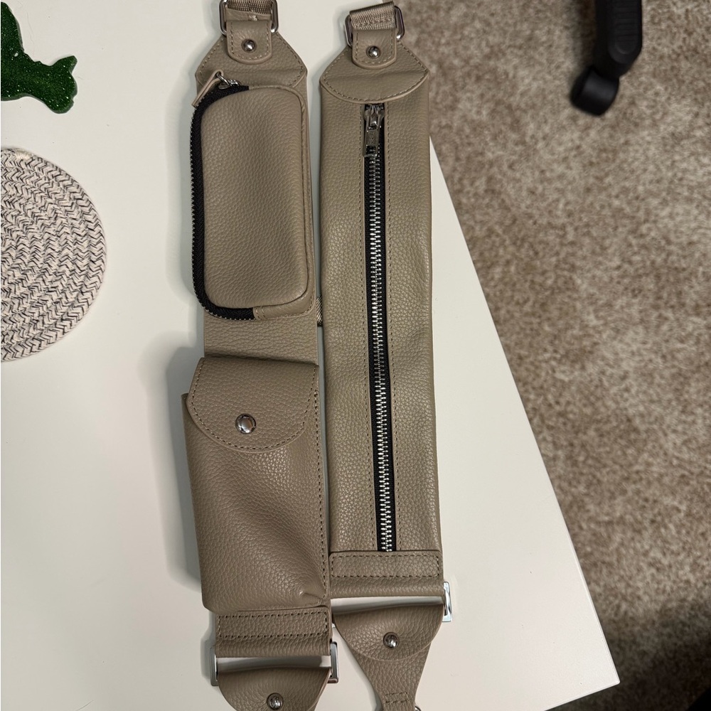 Bandolier Billy Leather Crossbody Strap
